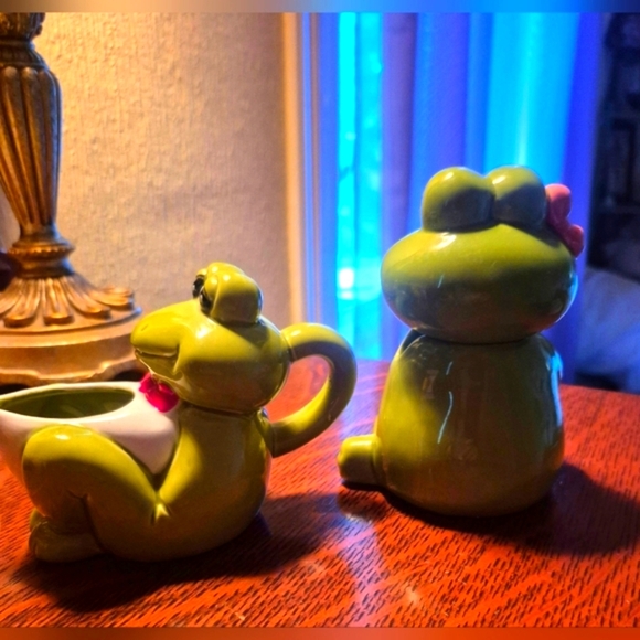 Vintage NC Cameron & Sons Ceramic Green Lady And Man Frog Sugar Bowl & Creamer - Picture 8 of 10